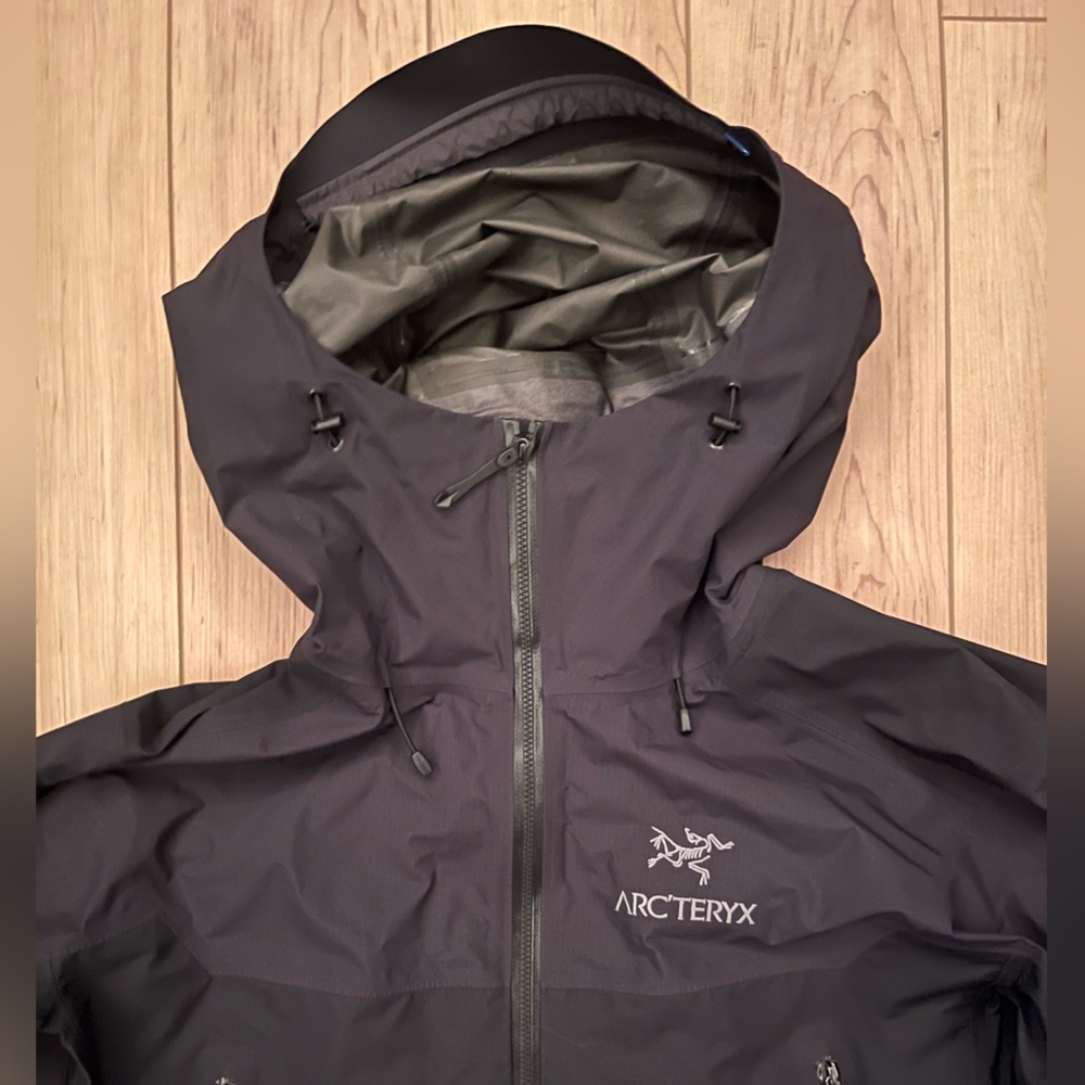 Arc’teryx Beta SL Hybrid Jacket